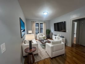Hummingbird Heights 320 in Jersey City, NJ - Building Photo