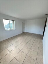 2185 NW 16th Terrace in Miami, FL - Building Photo - Building Photo