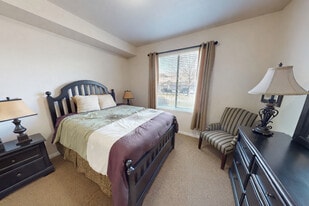 Silvercrest in Taylorsville, UT - Building Photo