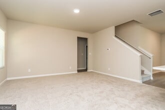 910 Fellowship Rd in Fairburn, GA - Building Photo - Building Photo
