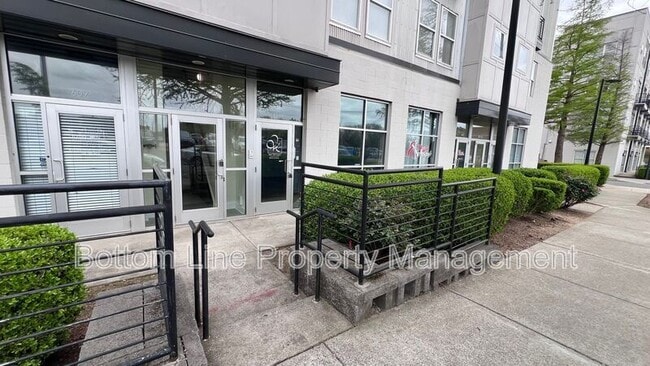 621 McNinch St in Charlotte, NC - Building Photo - Building Photo