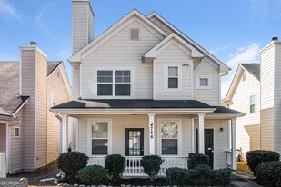 4766 Highpoint Way in Atlanta, GA - Building Photo