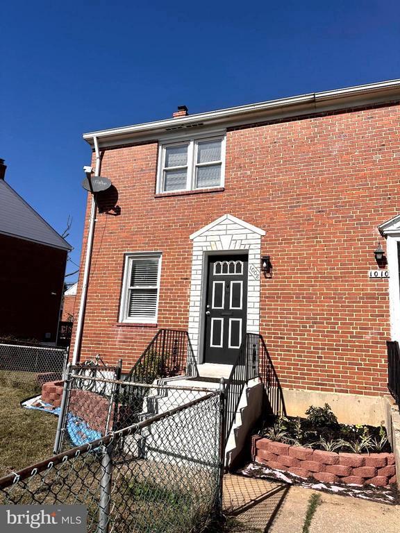 property at 1008 Tunbridge Rd