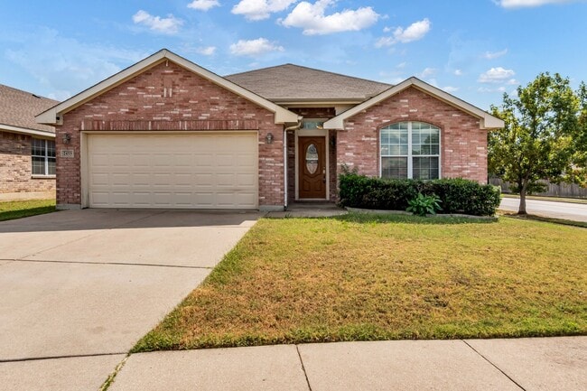 property at 2433 Forest Creek Dr