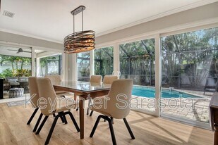 6907 Easton Ct in Sarasota, FL - Building Photo