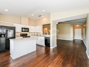 5207 Cypress Links Blvd in Elkton, FL - Building Photo - Building Photo