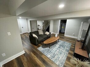 1521 S Randolph St, Unit Private Basement Unit in Indianapolis, IN - Foto de edificio - Building Photo