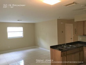 3219 Broadway in Ft. Myers, FL - Foto de edificio - Building Photo
