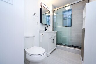 121 Browne St, Unit 3 in Brookline, MA - Building Photo - Building Photo