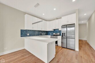 4605 S St Lawrence Ave in Chicago, IL - Building Photo - Building Photo