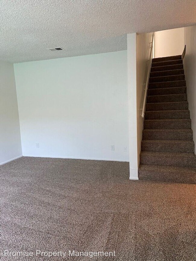 222 Nashville Ave in Huntington Beach, CA - Building Photo - Building Photo