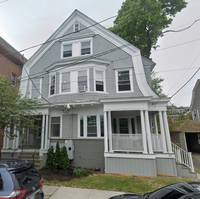 67 Medway St