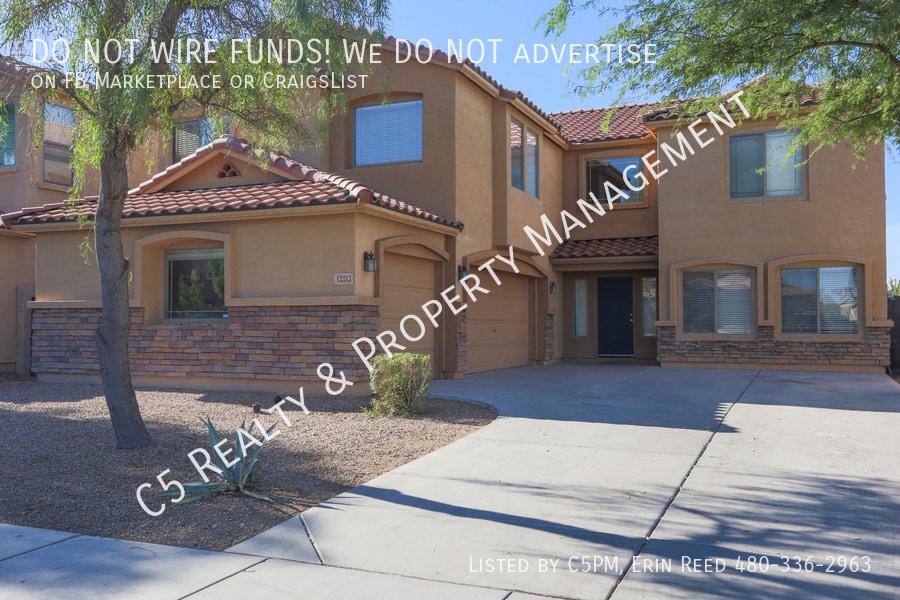 43383 Lindgren Dr in Maricopa, AZ - Building Photo