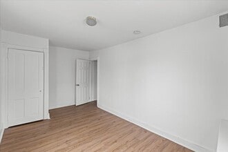 206 N Broadway in Gloucester City, NJ - Building Photo - Building Photo