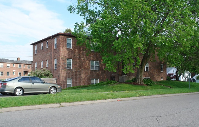 Marguerite Manor in Lansing, MI - Building Photo - Building Photo