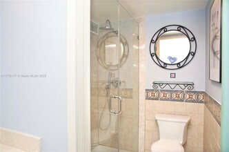 17011 N Bay Rd in Sunny Isles Beach, FL - Building Photo - Building Photo
