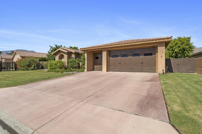 50655 Calle Paloma in La Quinta, CA - Foto de edificio - Building Photo