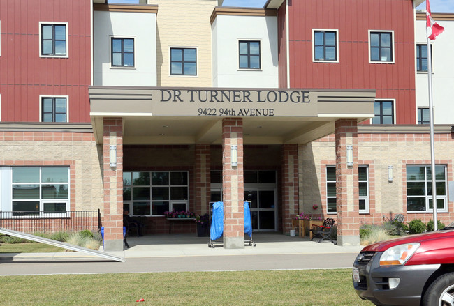 Dr. Turner Lodge in Fort Saskatchewan, AB - Building Photo - Building Photo