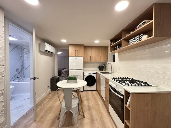 1015 N California Ave in Chicago, IL - Building Photo - Building Photo