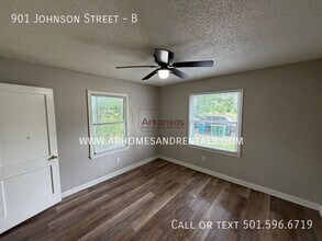 901 Johnson St in Little Rock, AR - Building Photo - Building Photo