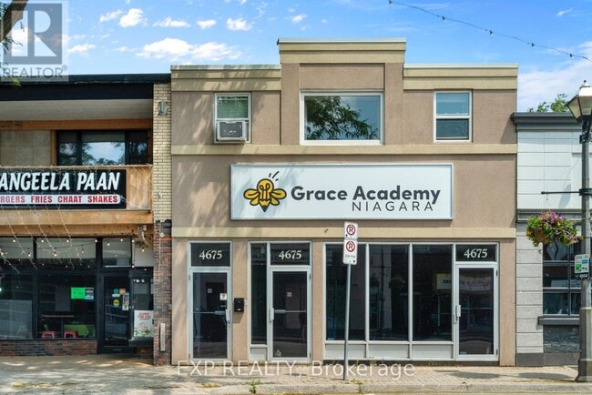 4675-4675 Queen St