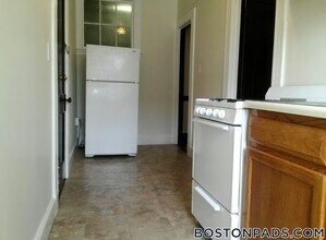 155 Summer St, Unit 6F in Somerville, MA - Building Photo - Building Photo