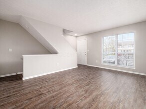 7754 Deercrest Ct in Dublin, OH - Building Photo - Building Photo