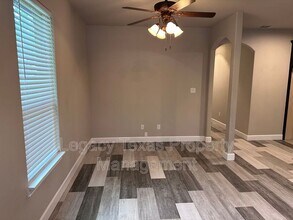 729 E Brown St in Cleburne, TX - Building Photo - Building Photo