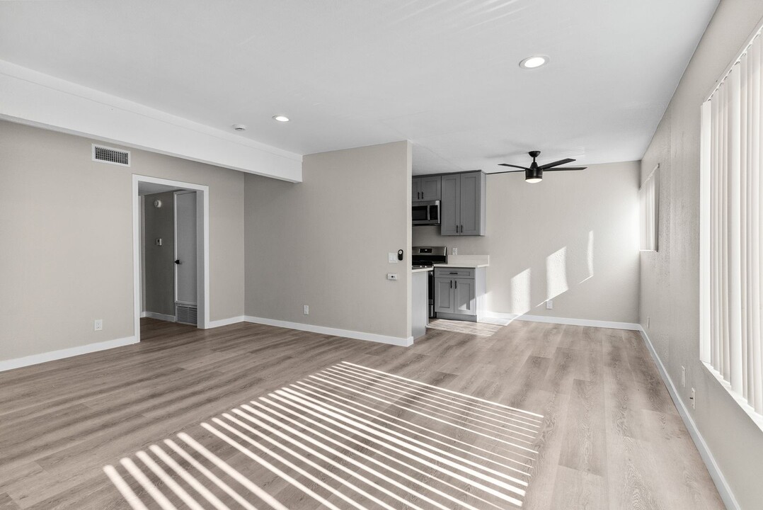 8101 Larson Ave in Garden Grove, CA - Building Photo