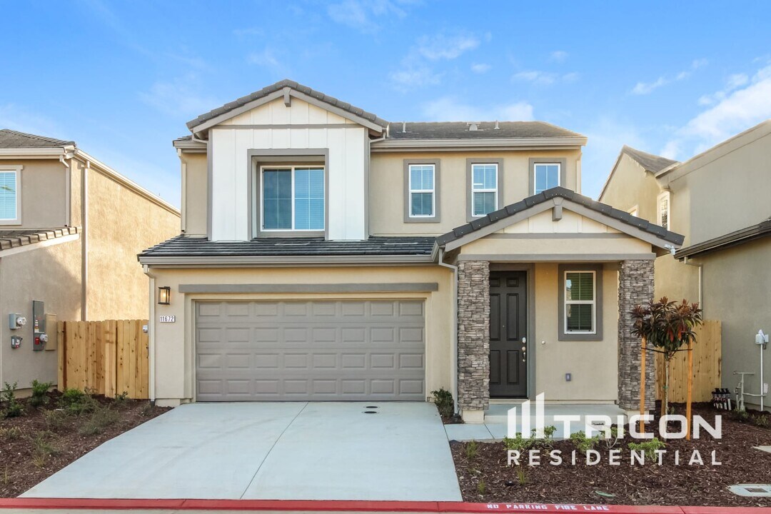 11672 Fiorenza Ln in Rancho Cordova, CA - Building Photo