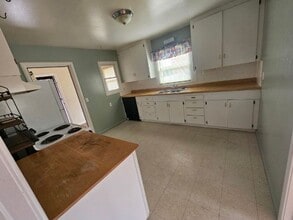 550 Clear Lake Ave in Lakeport, CA - Building Photo - Building Photo