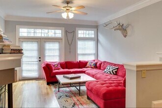 331 Carpenter Dr NE in Atlanta, GA - Building Photo - Building Photo