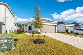 16215 Globetrotter Ct in Porter, TX - Building Photo - Building Photo