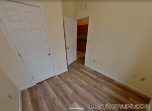 81 Essex St, Unit 65 in Boston, MA - Building Photo - Building Photo