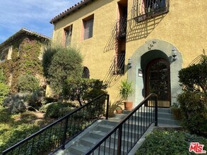 444 N Sycamore Ave in Los Angeles, CA - Building Photo - Building Photo