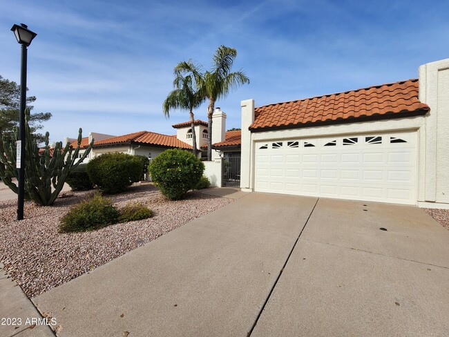 11011 N 92nd St in Scottsdale, AZ - Building Photo - Building Photo