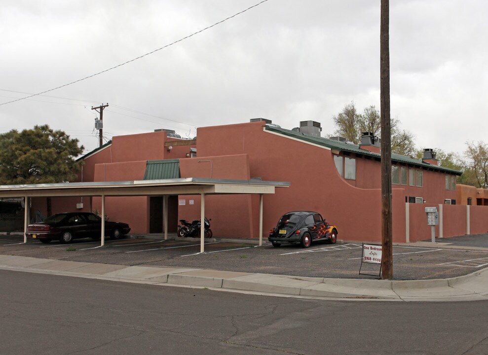 Zia in Albuquerque, NM - Building Photo