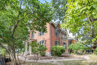 Alonzo Palmer House in Ann Arbor, MI - Foto de edificio - Building Photo