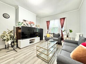 5325 Van Alstyne Pl in Niagara Falls, ON - Building Photo - Building Photo