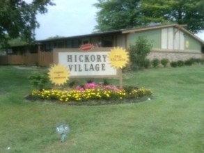 Hickory Village Apartments in Columbus, OH - Building Photo - Building Photo