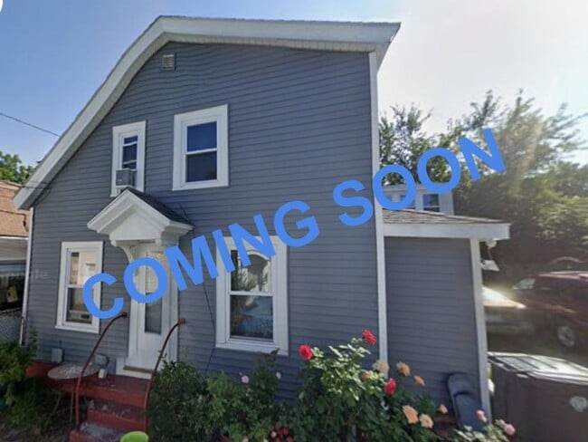 property at 8 Parkinson Ct