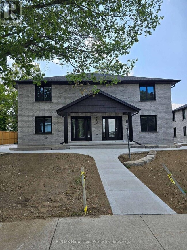 property at 70-270 Queen St