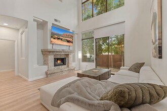 14450 N Thompson Peak Pkwy in Scottsdale, AZ - Building Photo - Building Photo