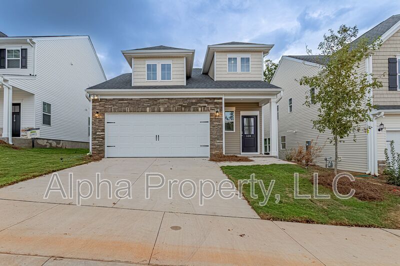 308 Poinsett Bridge Wy in Greenville, SC - Building Photo