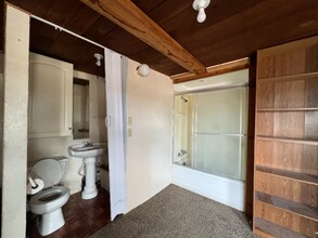 406 W 4th Ave-Unit -B in Iliff, CO - Building Photo - Building Photo