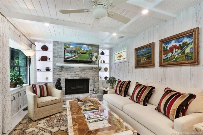property at 21 Emarita Way