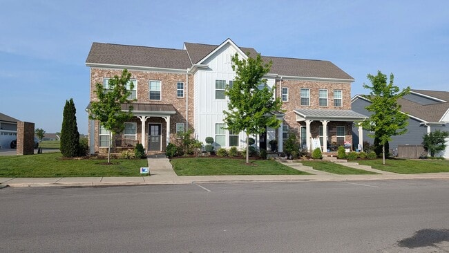 property at 531 Farmstead Ln