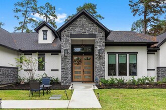 32810 Oak Creek Dr in Magnolia, TX - Building Photo - Building Photo