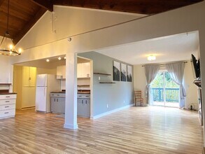 210 NW Roosevelt St in Stevenson, WA - Building Photo - Building Photo