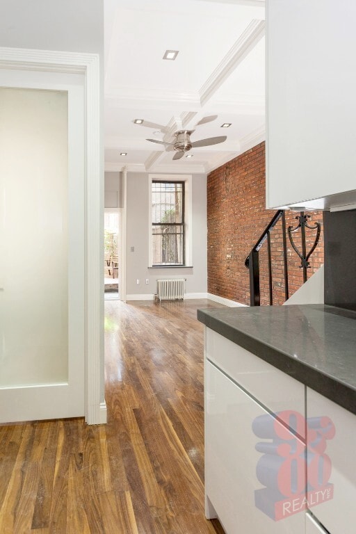 564 Hudson St in New York, NY - Building Photo - Building Photo